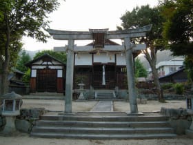 倉園神社